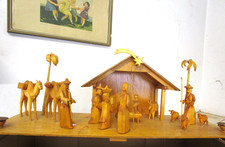 Große Krippe Stall Christi