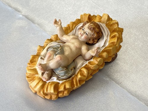 Krippenfigur jesuskind der - jesuskind, in