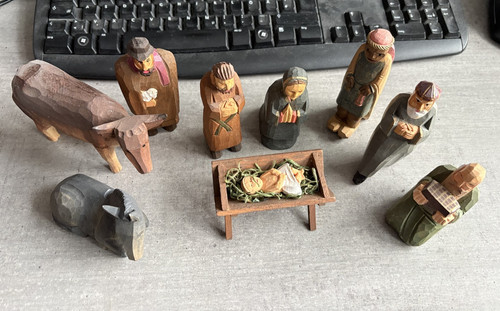 Geschnitzte krippenfiguren - geschnitzte,