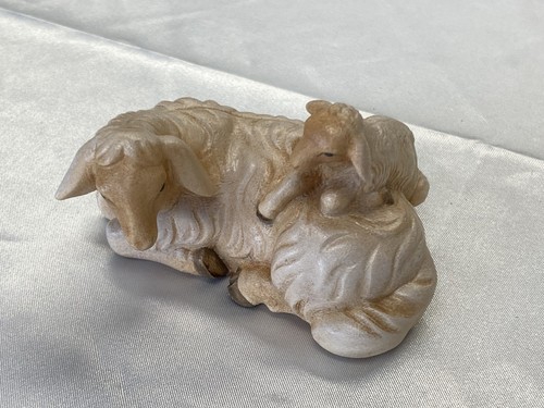Krippenfigur schaf liegend mit - liegend,